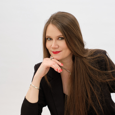 Alexandra Val — PR Expert, Kharchenko Agency